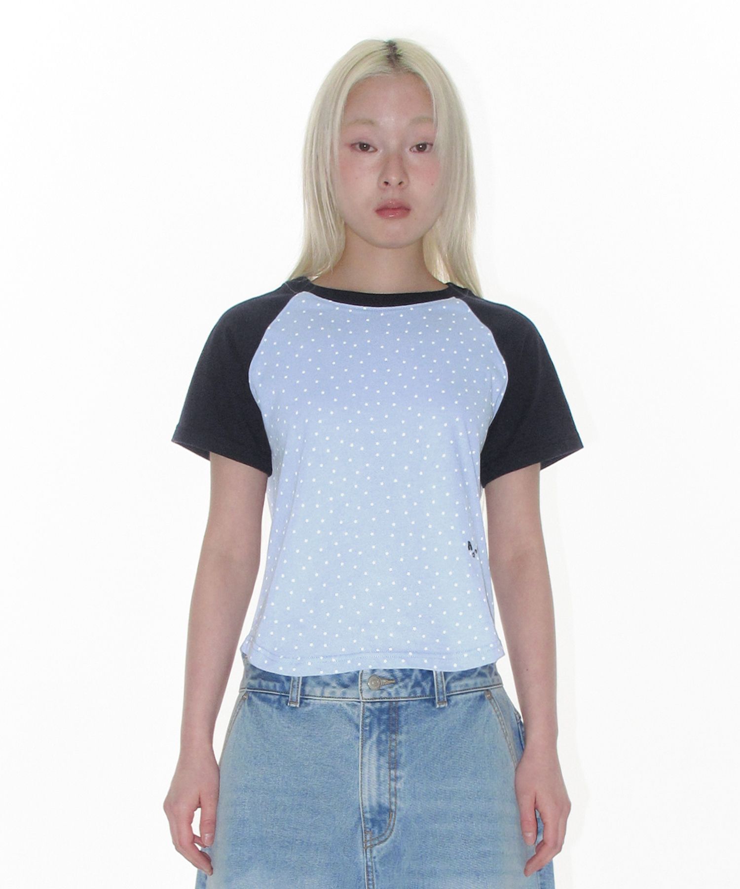 AMES-WORLDWIDE 拼色插肩短版T恤 AM2GMFT507ABL