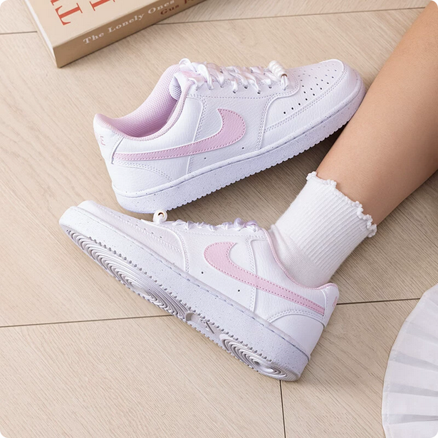 【預訂】NIKE COURT VISION LOW 鍛面珍珠鞋帶 白櫻花粉-WOMEN