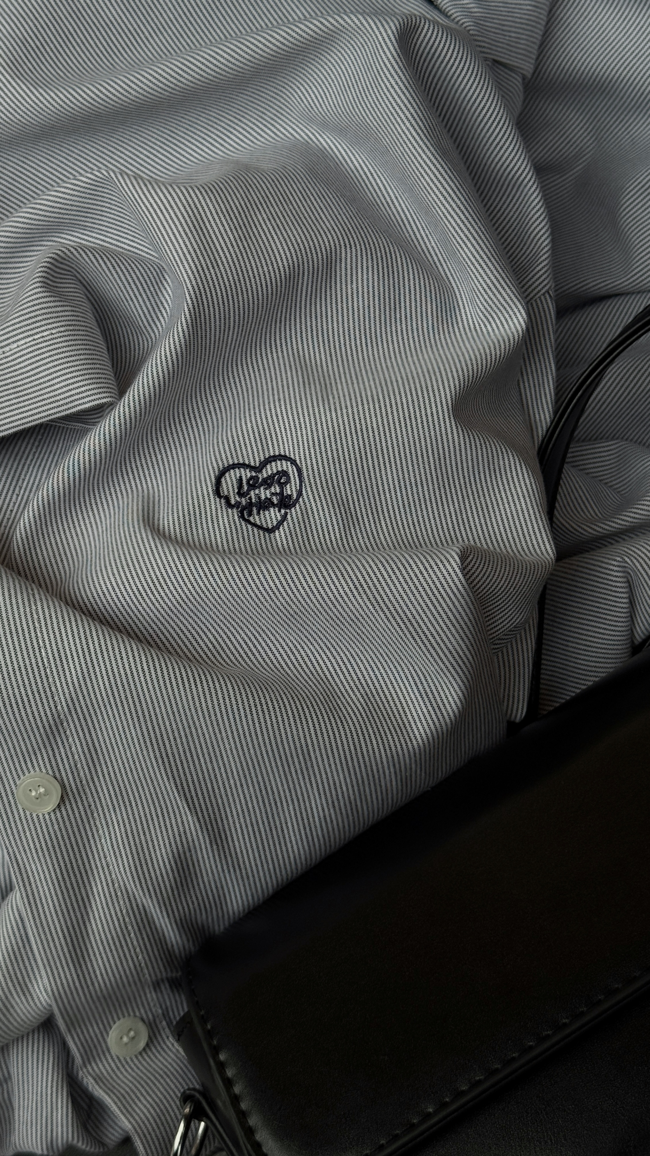 銀河系小刺繡愛心襯衫