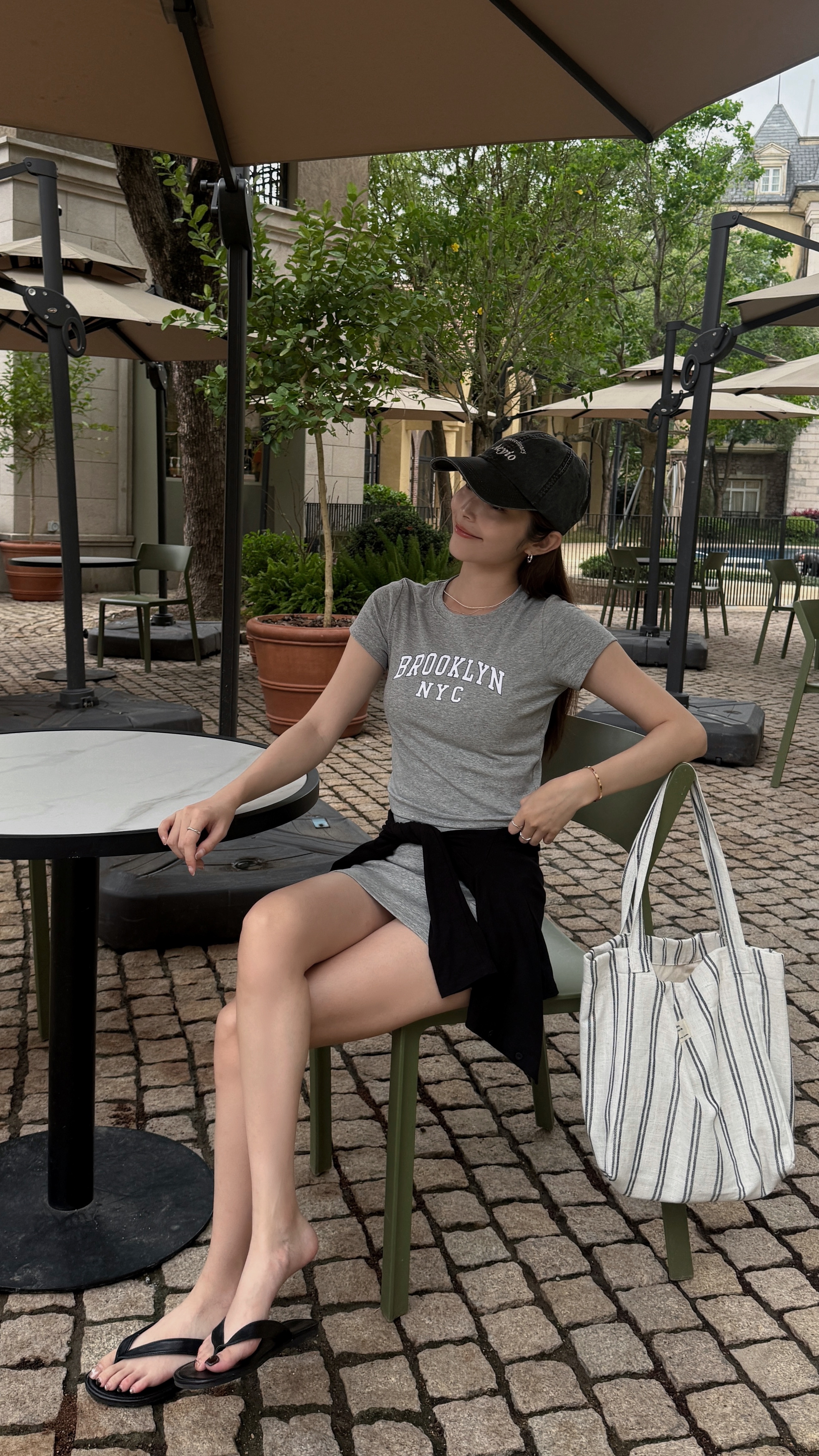 BROOKLYN 美式灰調合身TEE