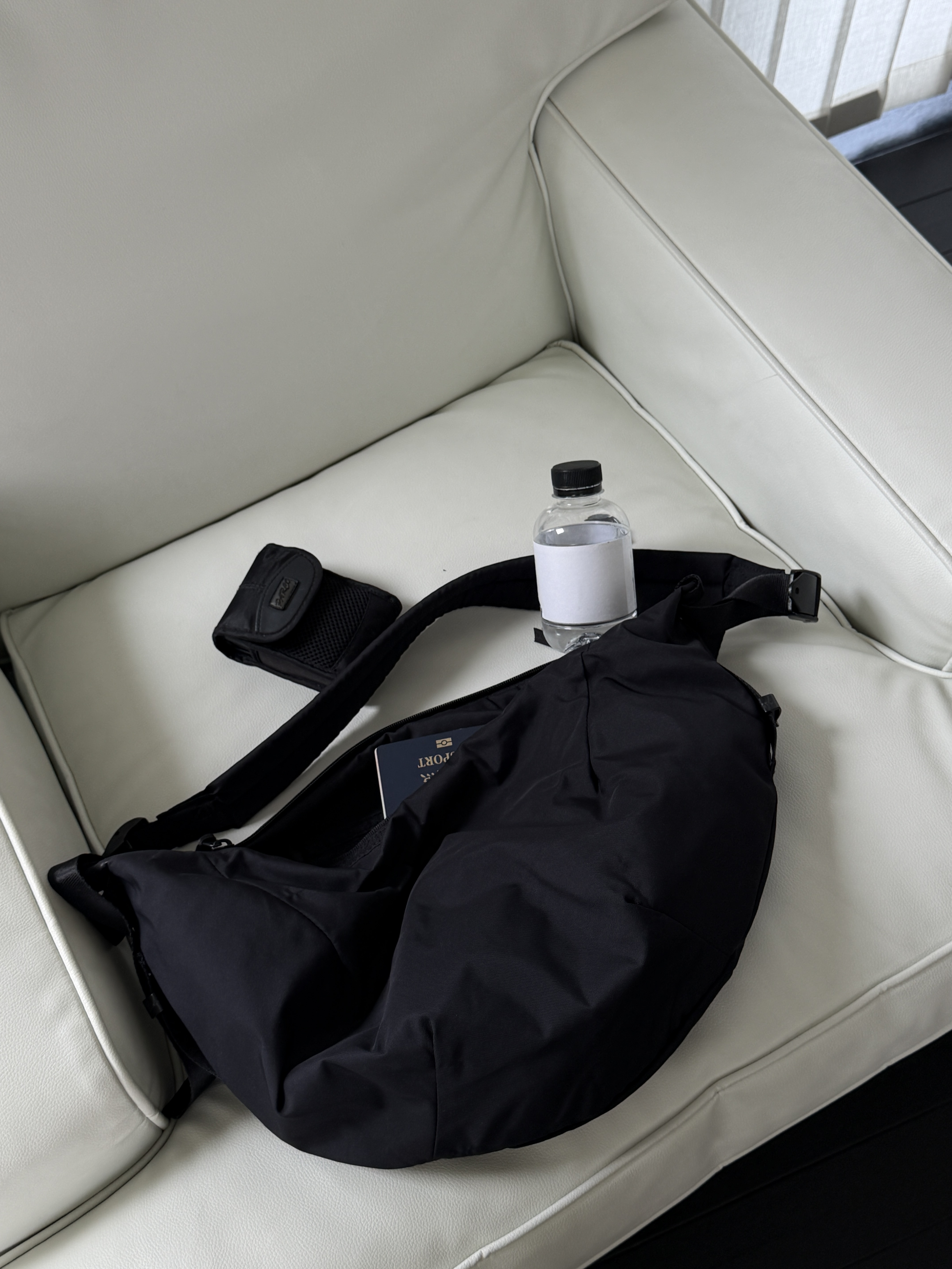 Waterproof nylon tote bag