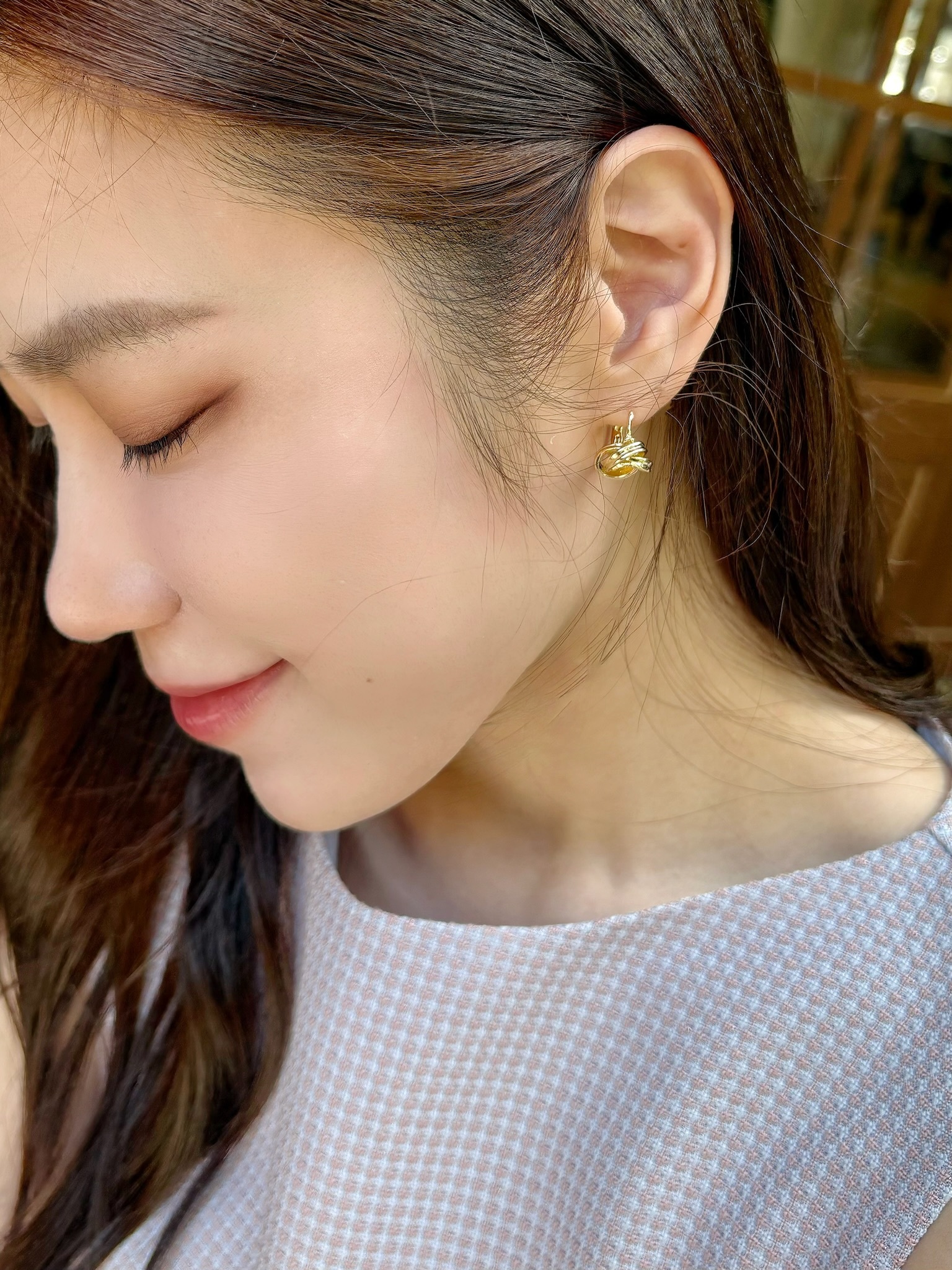 細緻垂墜扭結耳環