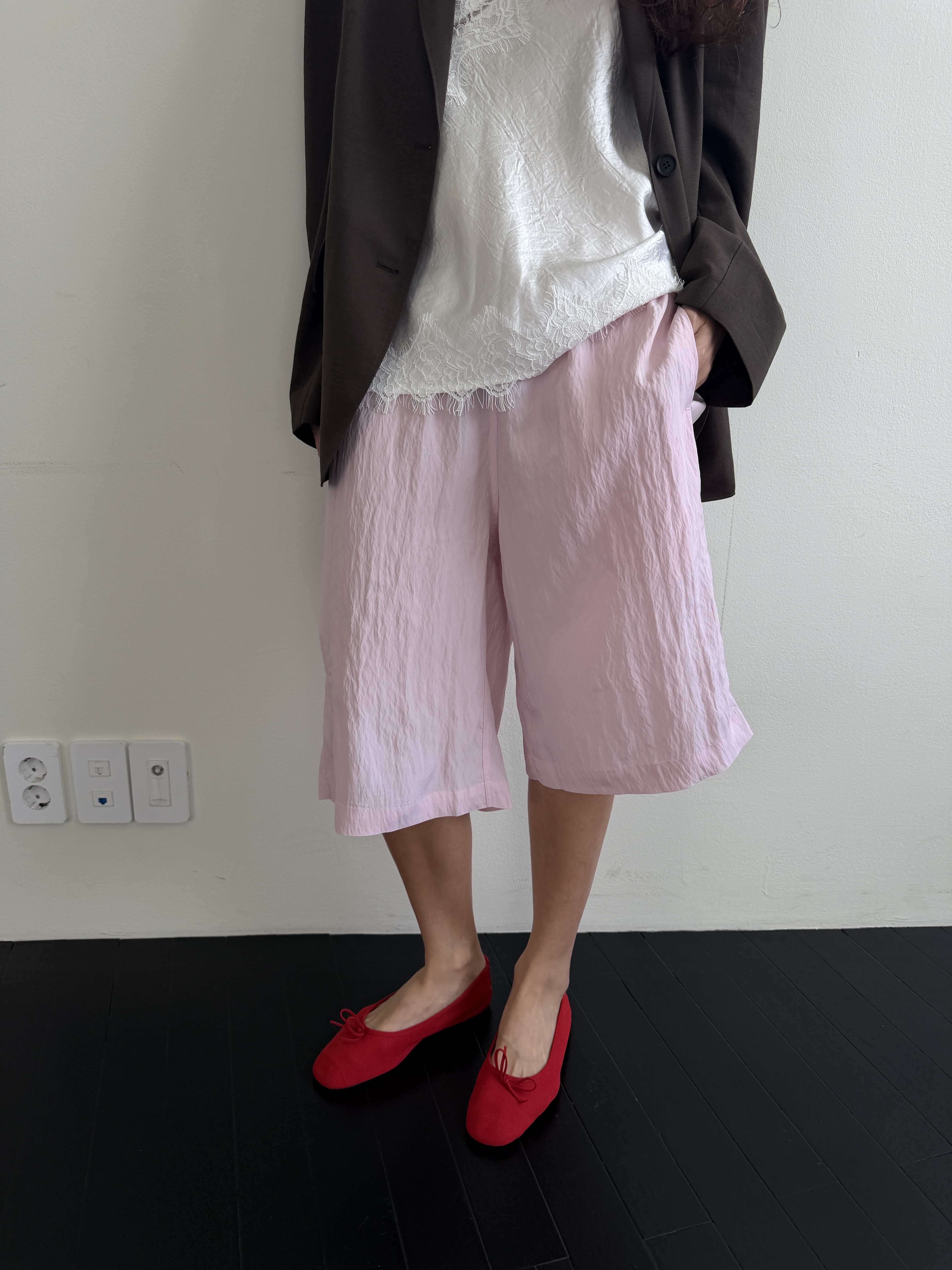 Elastic washed silk shorts