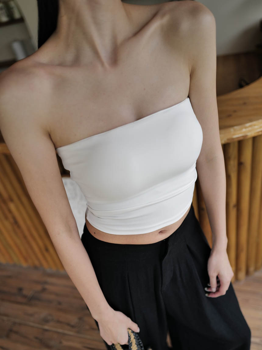 質感超好附胸墊超平滑防滑絕不透平口抹胸背心*2色