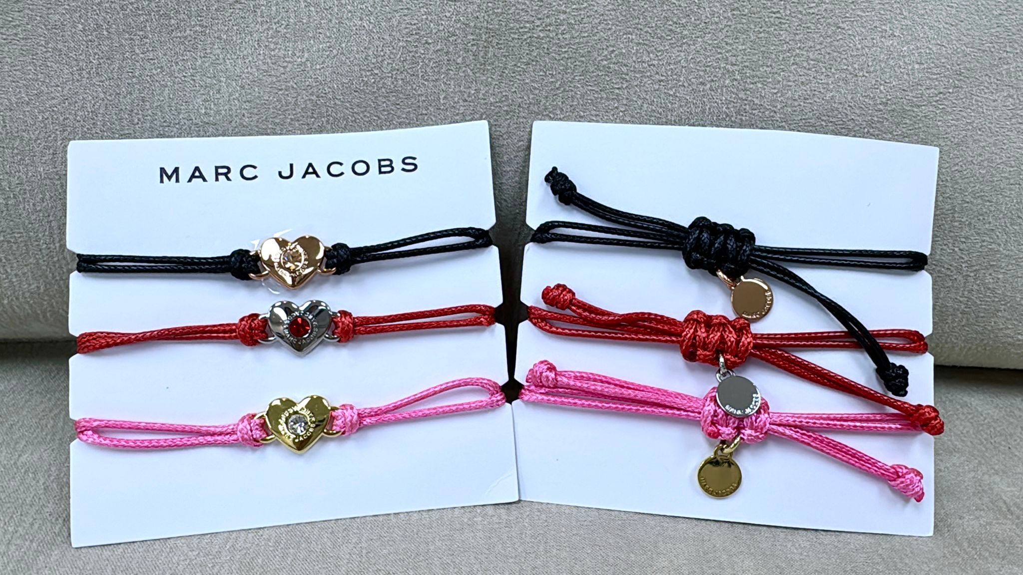 LYS01591 MARC JACOBS 心心扣 手繩SET