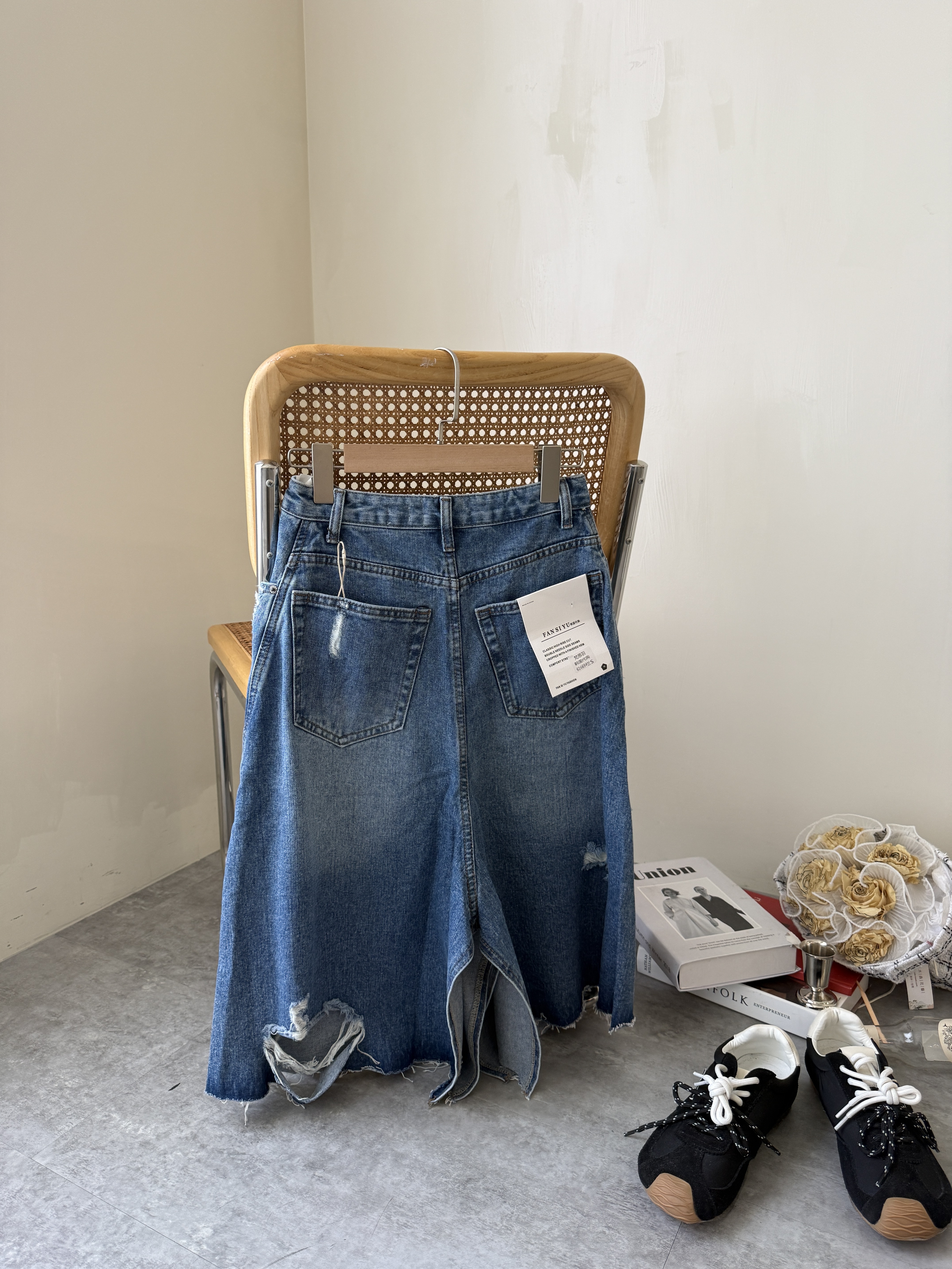 B1661-刷破A字五分牛仔裙