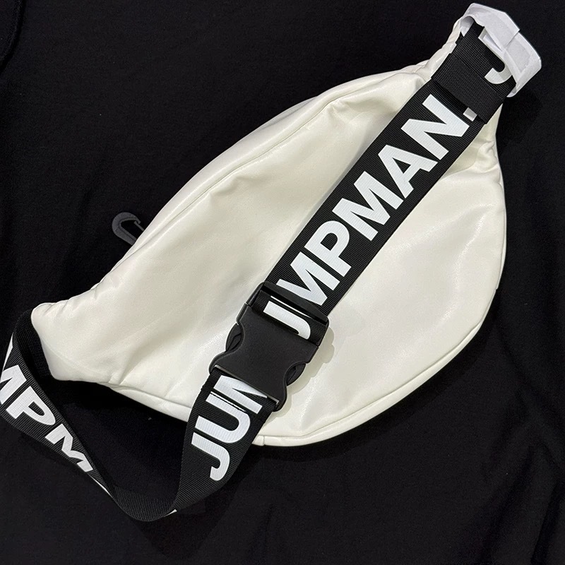 『預購商品』JORDAN 拉鍊 運動 斜跨包 BG019-100A