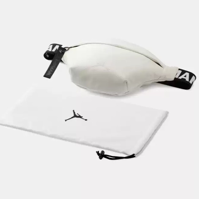 『預購商品』JORDAN 拉鍊 運動 斜跨包 BG019-100A