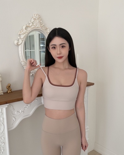 Lullamoon bratop 超集中假兩件胸墊上衣 / 玫瑰奶油