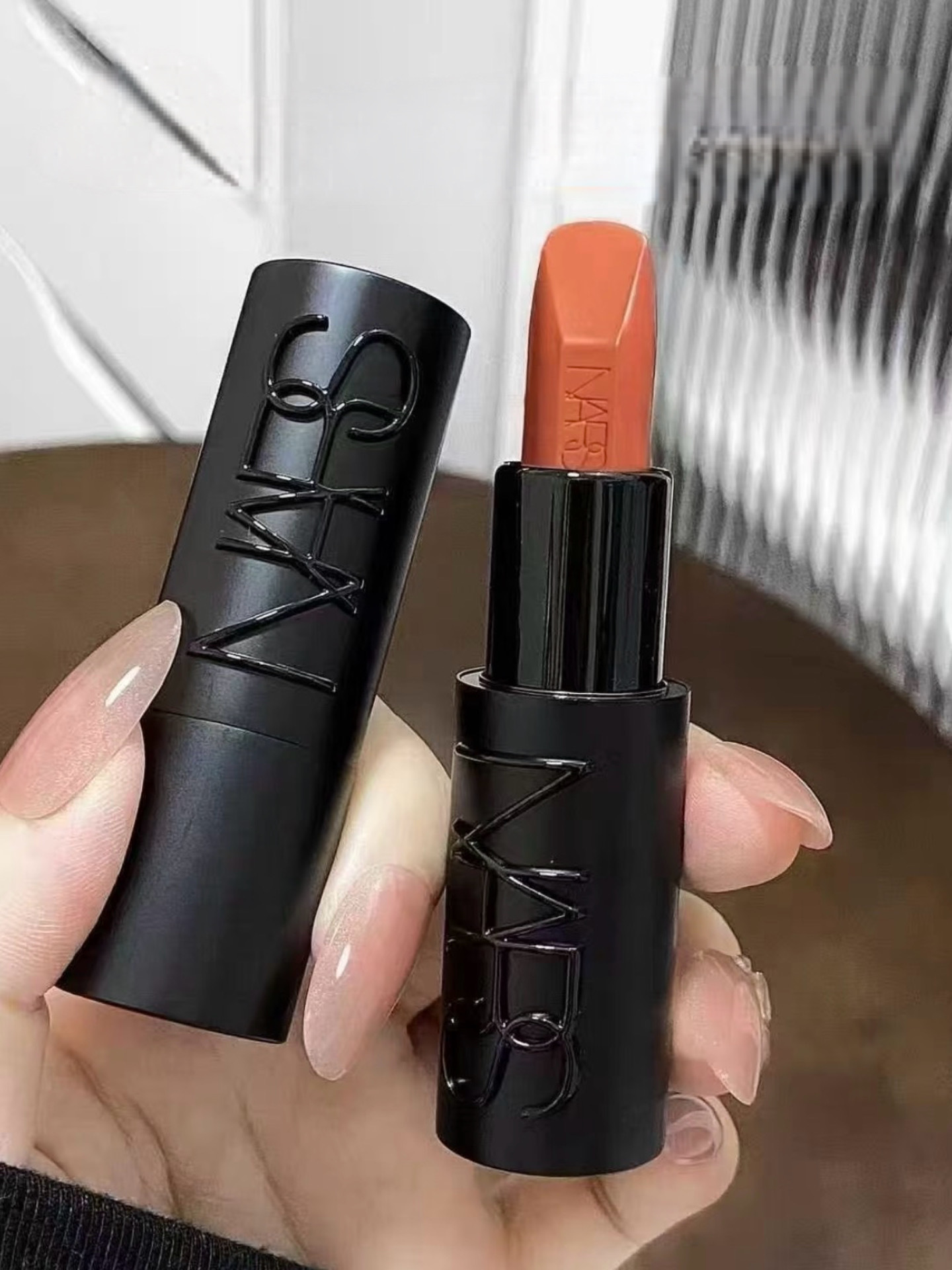 NARS 奢慾緞光唇膏3.8g #802 No Shame