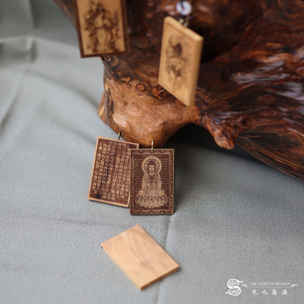 稀有難得避邪聖物 限量台灣肖楠雷劈木無事牌 共六種-光之薩滿