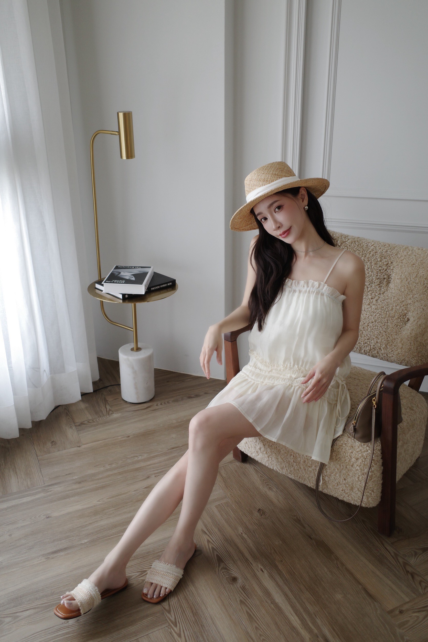 (預購)#AO47 荷葉滾邊透透長版背心(綠/米白/黑)