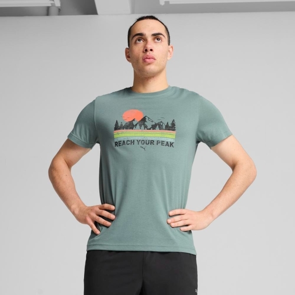 PUMA 短T 跑步系列 OUTDOOR 綠色 圖樣 短袖 T恤 男 52659830