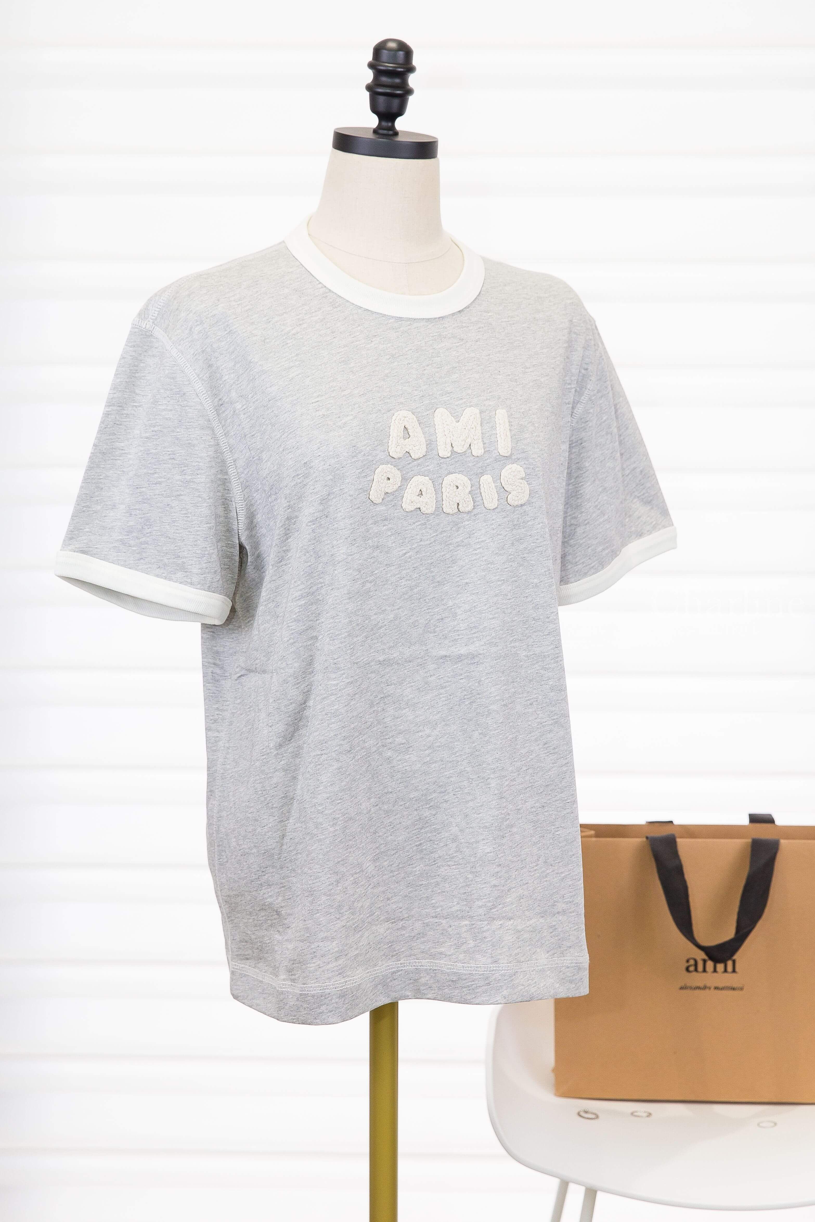 Ami Paris Grey Cotton Ami Paris Knitted Patch T-shirt 石楠灰奶油白滾邊編織立體字母外縫線短袖棉T-Charline Boutique 精品代購