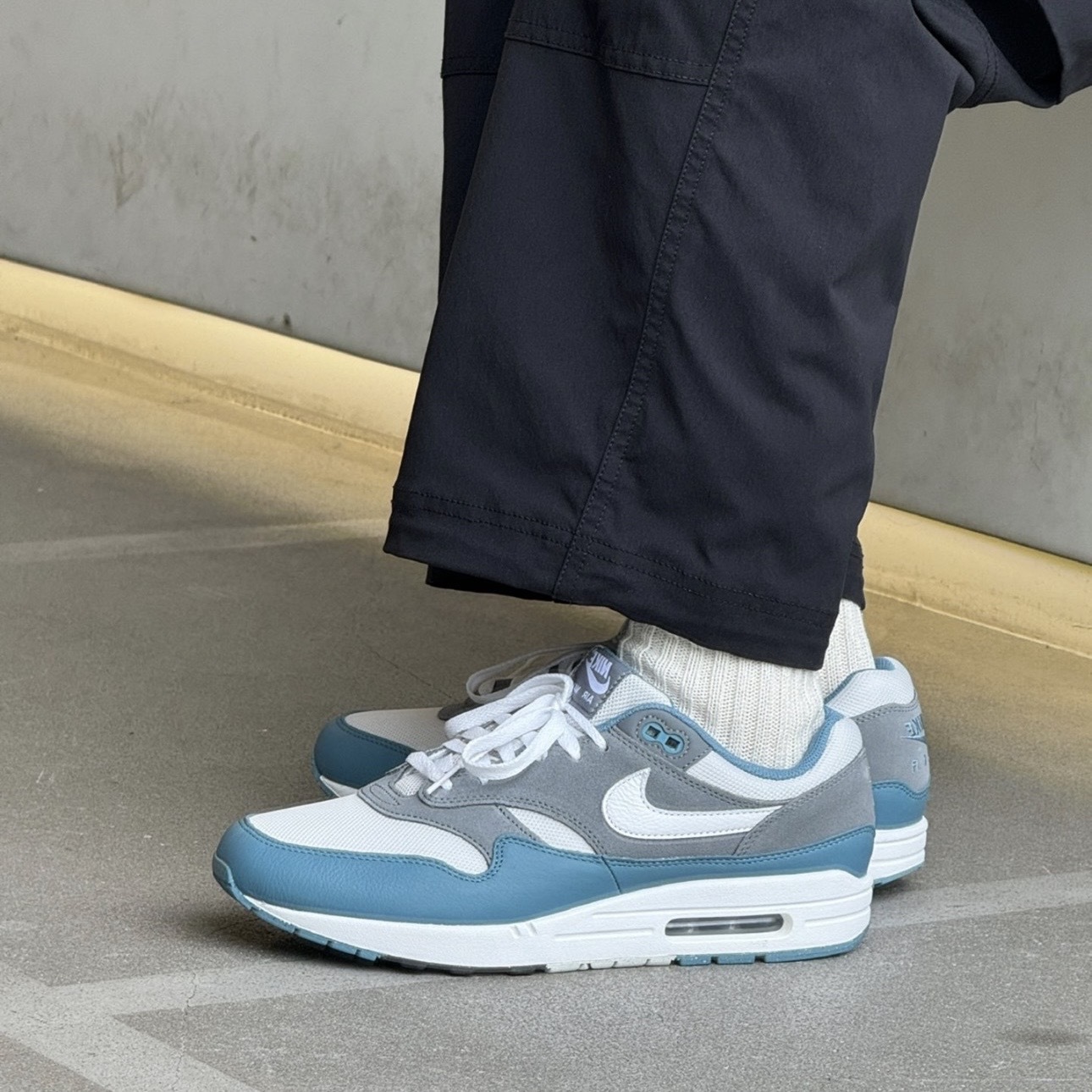 NIKE AIR MAX 1 灰藍 氣墊 減震 跑步鞋 男鞋 FB9660-001