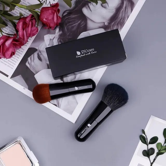 DUcare - Compact makeup brush set (Powder Brush + Foundation Brush)