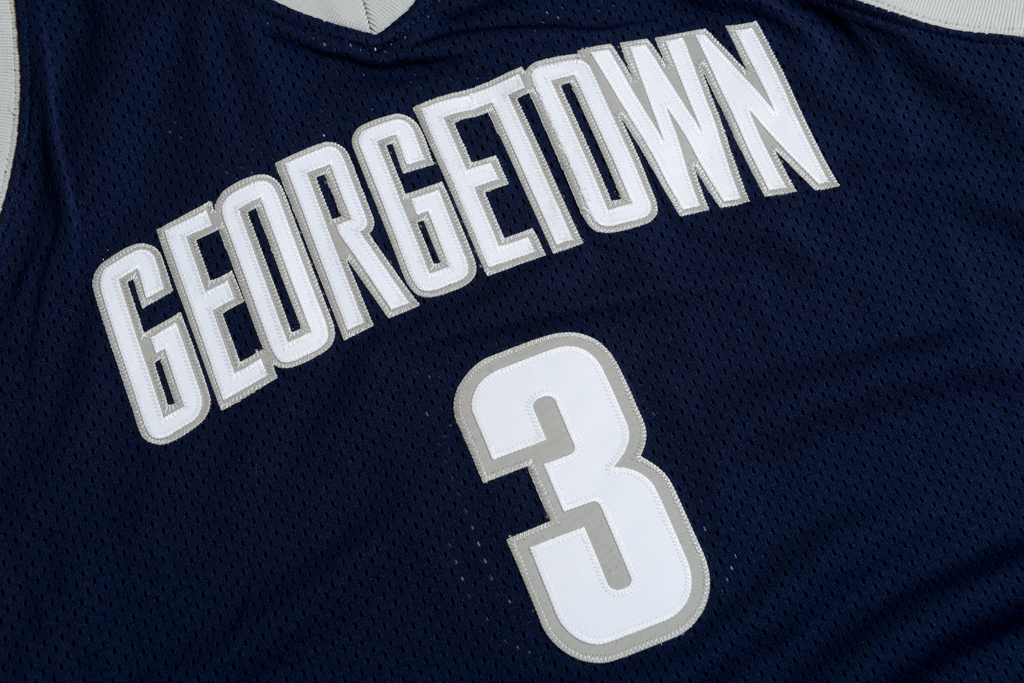 Mitchell & Ness 喬治城大學 Allen Iverson 1995-1996 復刻 球員版球衣