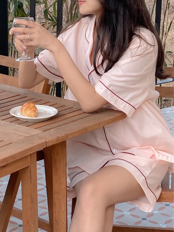 JUUNEEDU 貝雷爾刺繡 短袖短褲 居家睡衣套裝