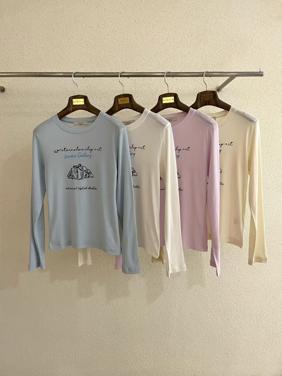 EP6101 圓領牛角包圖案長袖上衣