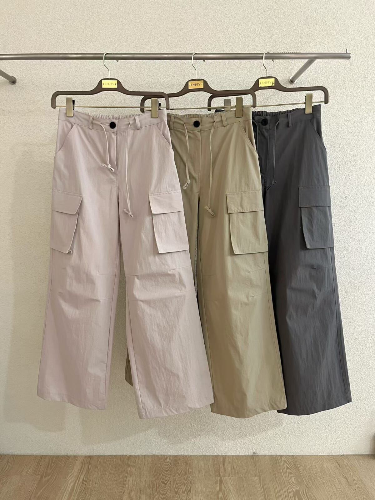 EP6102 後橡根工裝寬腳長褲