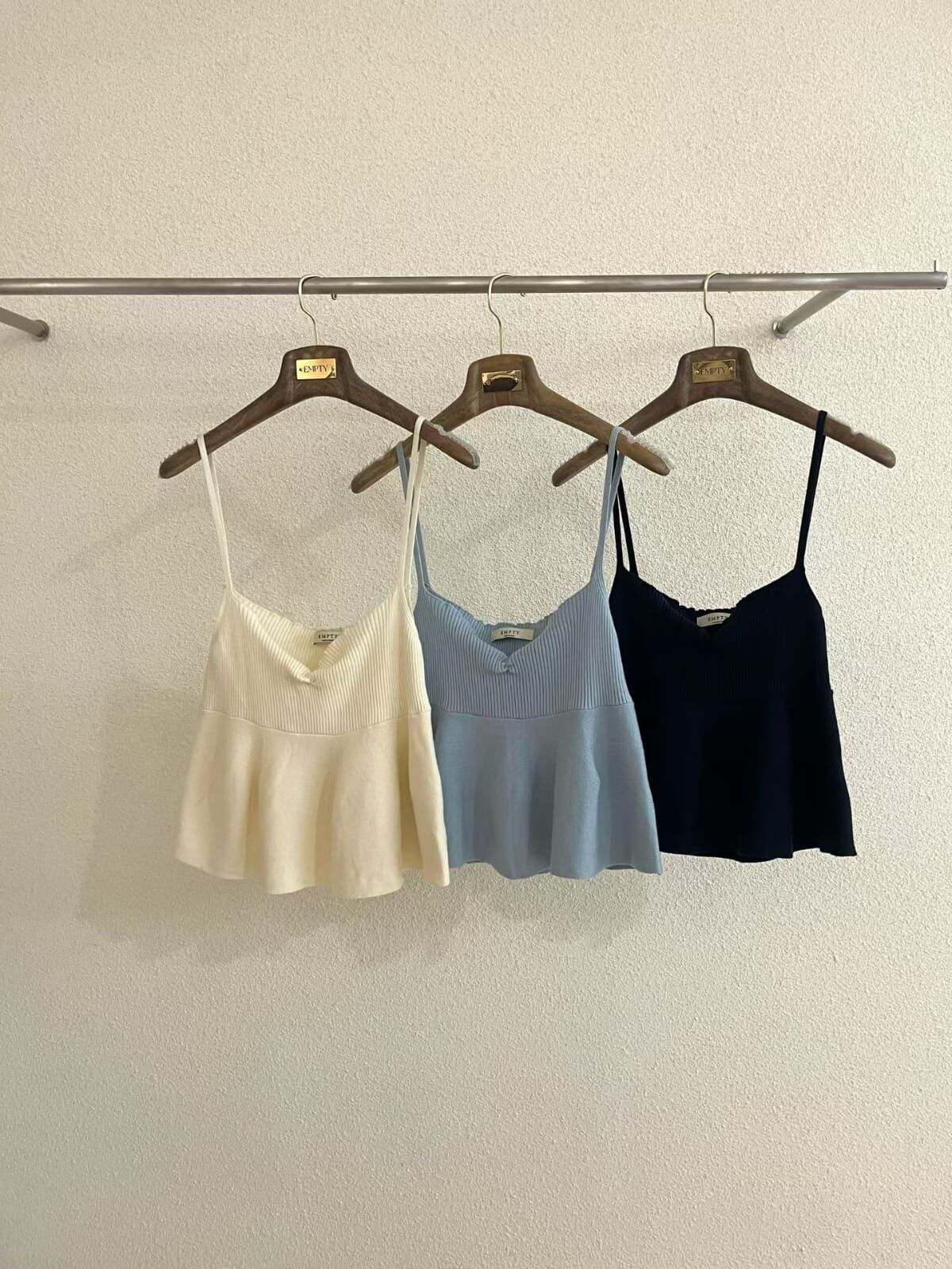 EP6104 吊帶V領背心