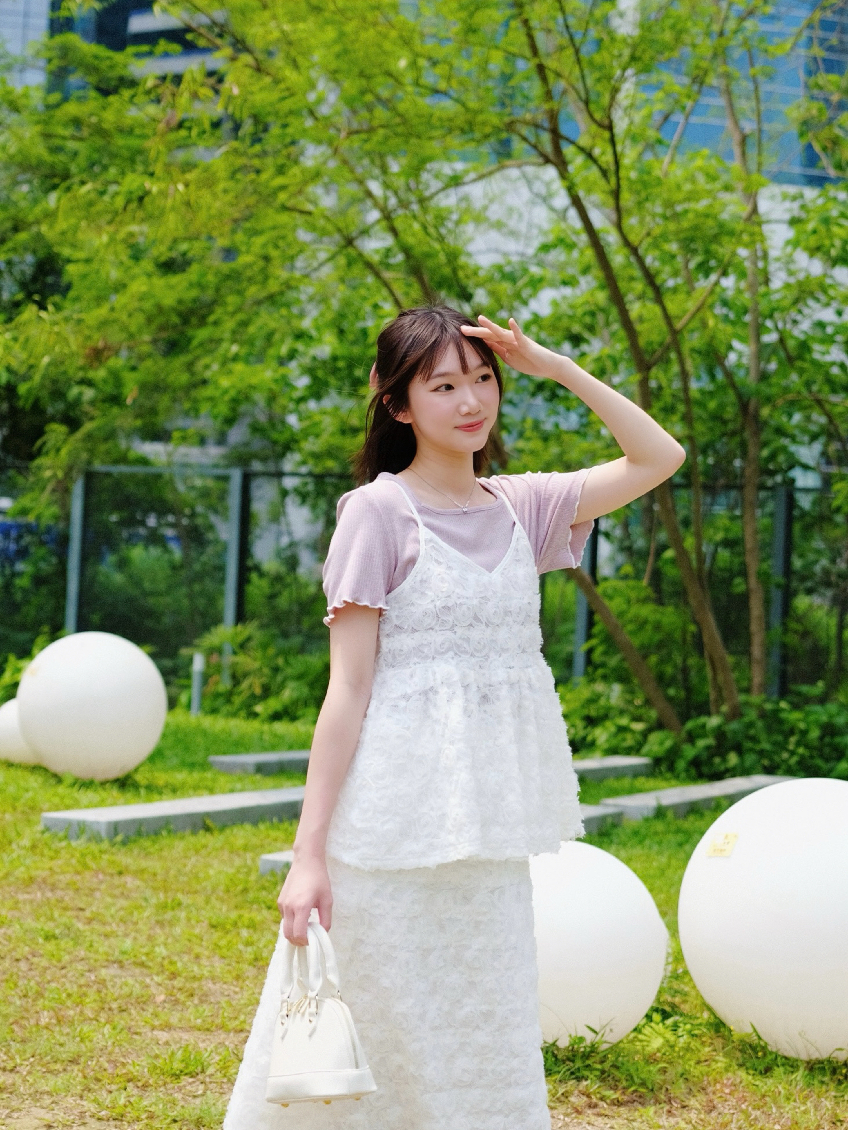 兩色 / 玫瑰網紗後綁繩馬甲 / Rosette Mesh Tie-Back Cami Top