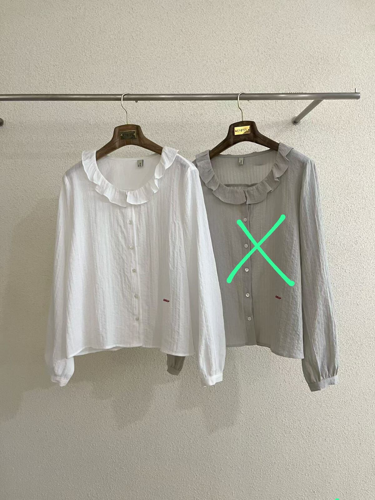 EP6107 荷葉領暗坑紋襯衫