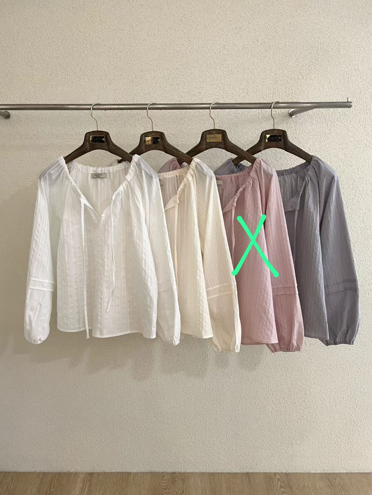 EP6120 V領綁帶領口暗坑紋長袖上衣