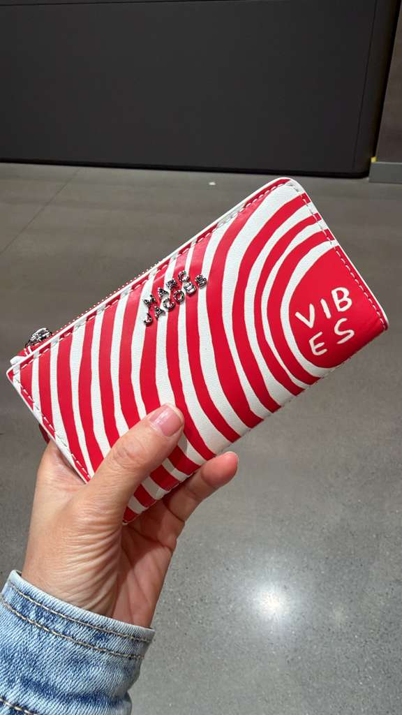 YP006 Marc Jacobs X David Shrigley Flower-Charm 長銀包