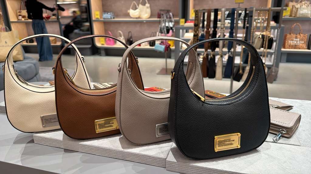 YP032 Marc Jacobs 單肩包 21x12cm