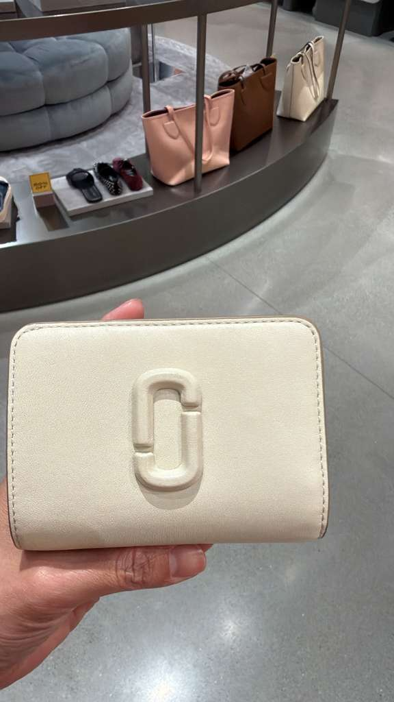 YP016 Marc Jacobs The Covered J Marc 短銀包