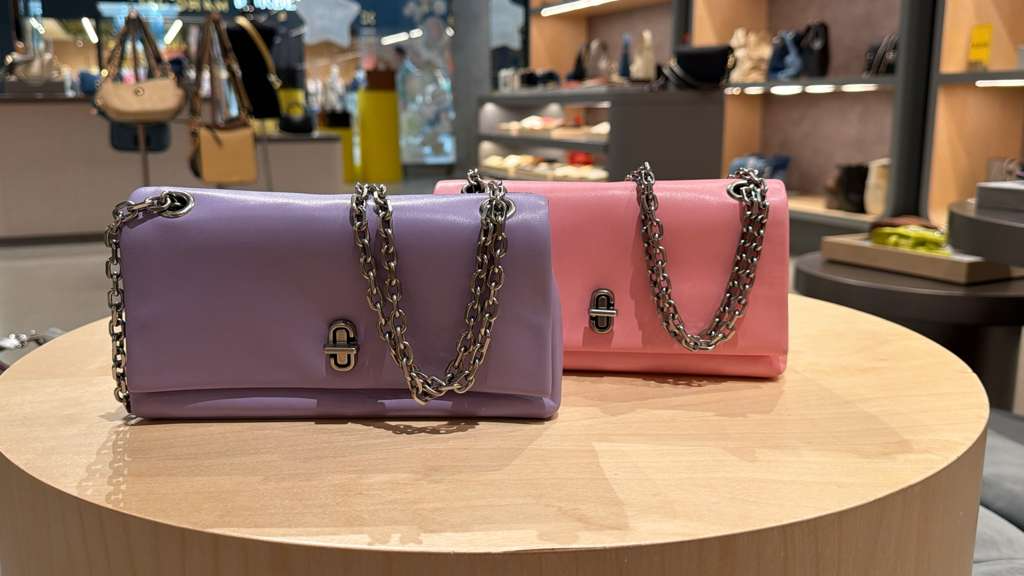 YP019 Marc Jacobs The Dual Chain 單肩包 22x11cm