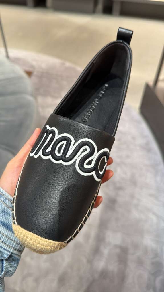 YP027 Marc Jacobs 經典字母皮革草編鞋