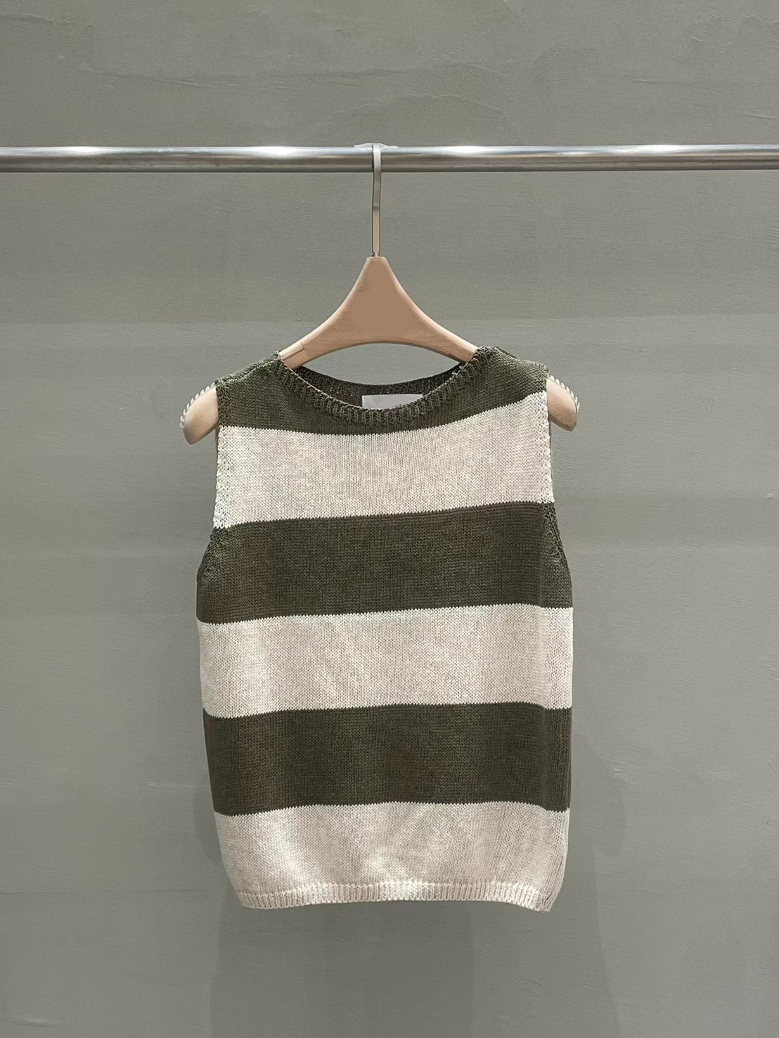 配色寬橫條紋圓領針織背心上衣 / 3色