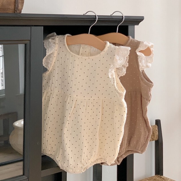 JUUNEEDU 點點蕾絲皺感 純棉 寶寶包屁衣