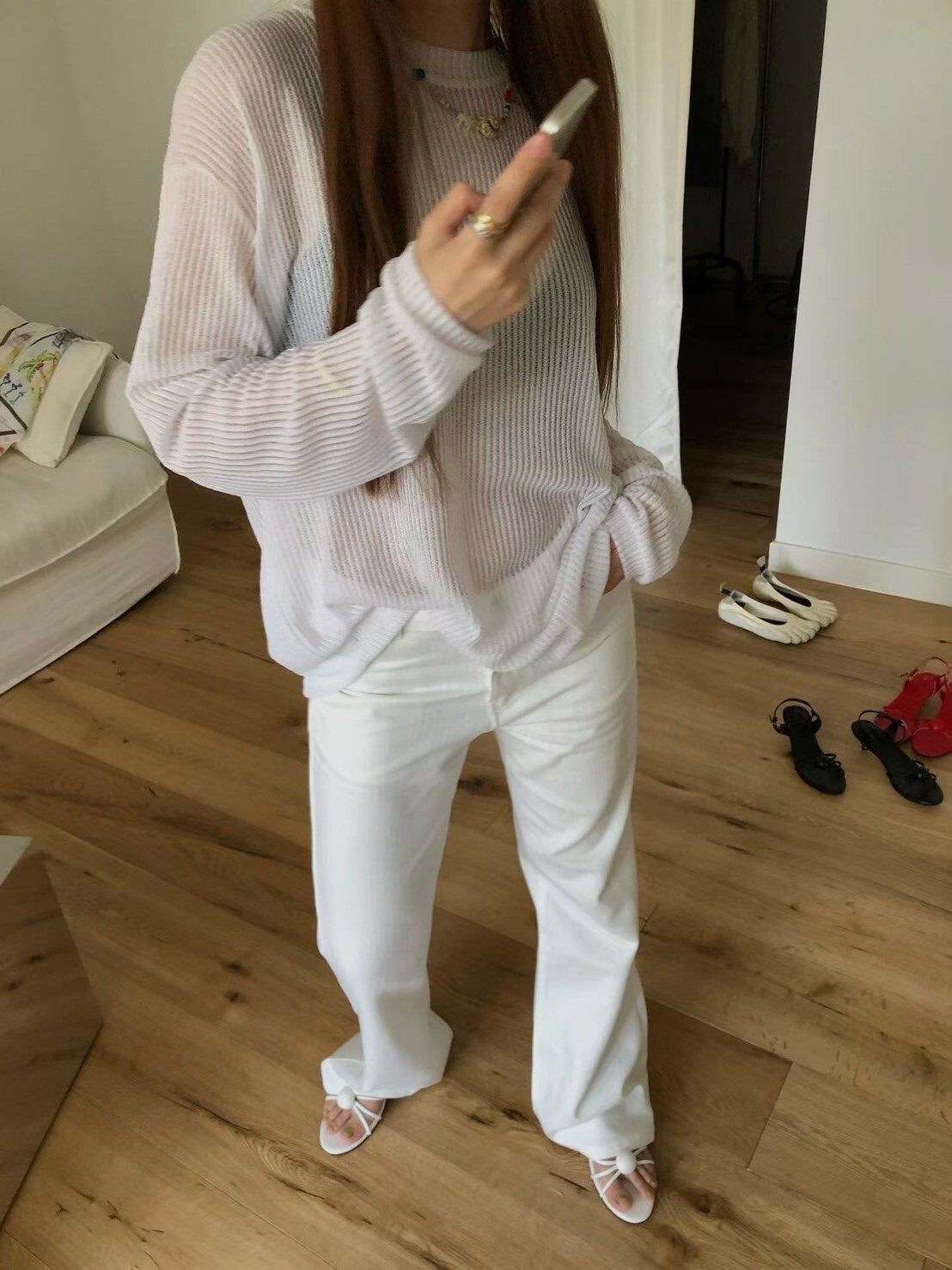 微透感長袖慵懶圓領直線織紋感上衣 / 3色