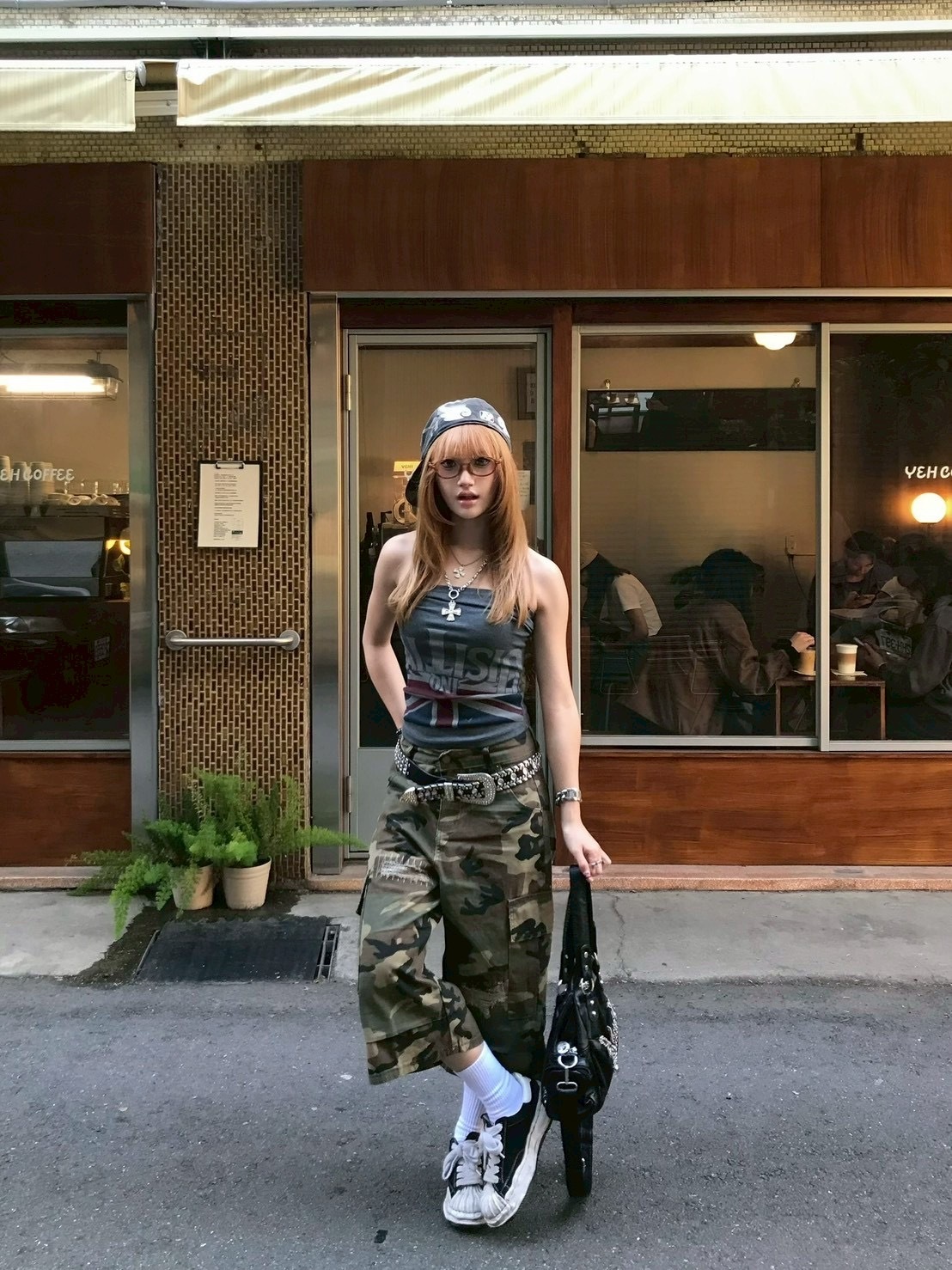 辣到中暑 美式印花平口上衣（灰色）