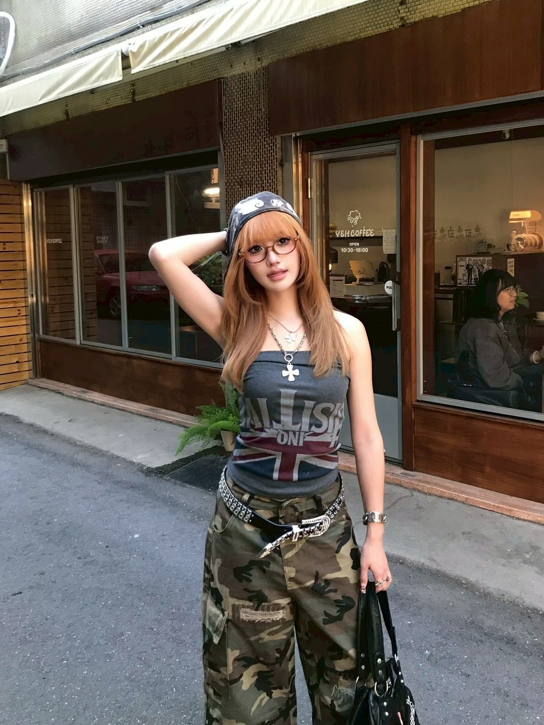 辣到中暑 美式印花平口上衣（灰色）