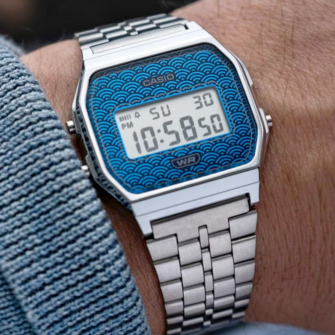 CASIO 青海波紋 藍面 中裝 方形復古跳字錶 A159WEVJ-2