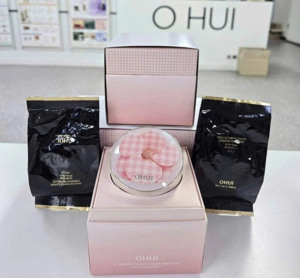 260422 OHUI 限量版花卉保濕遮瑕氣墊套組
