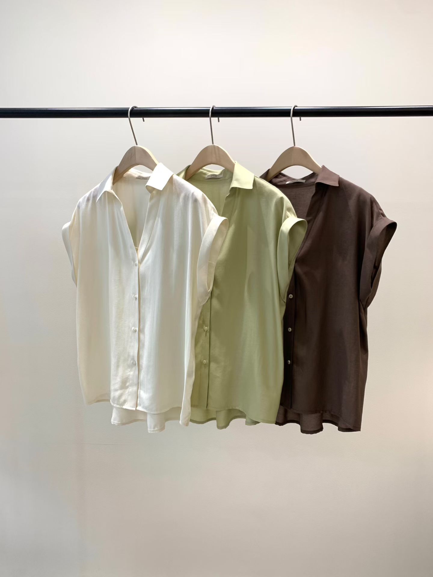 KN6110 絲滑微珠光上衣