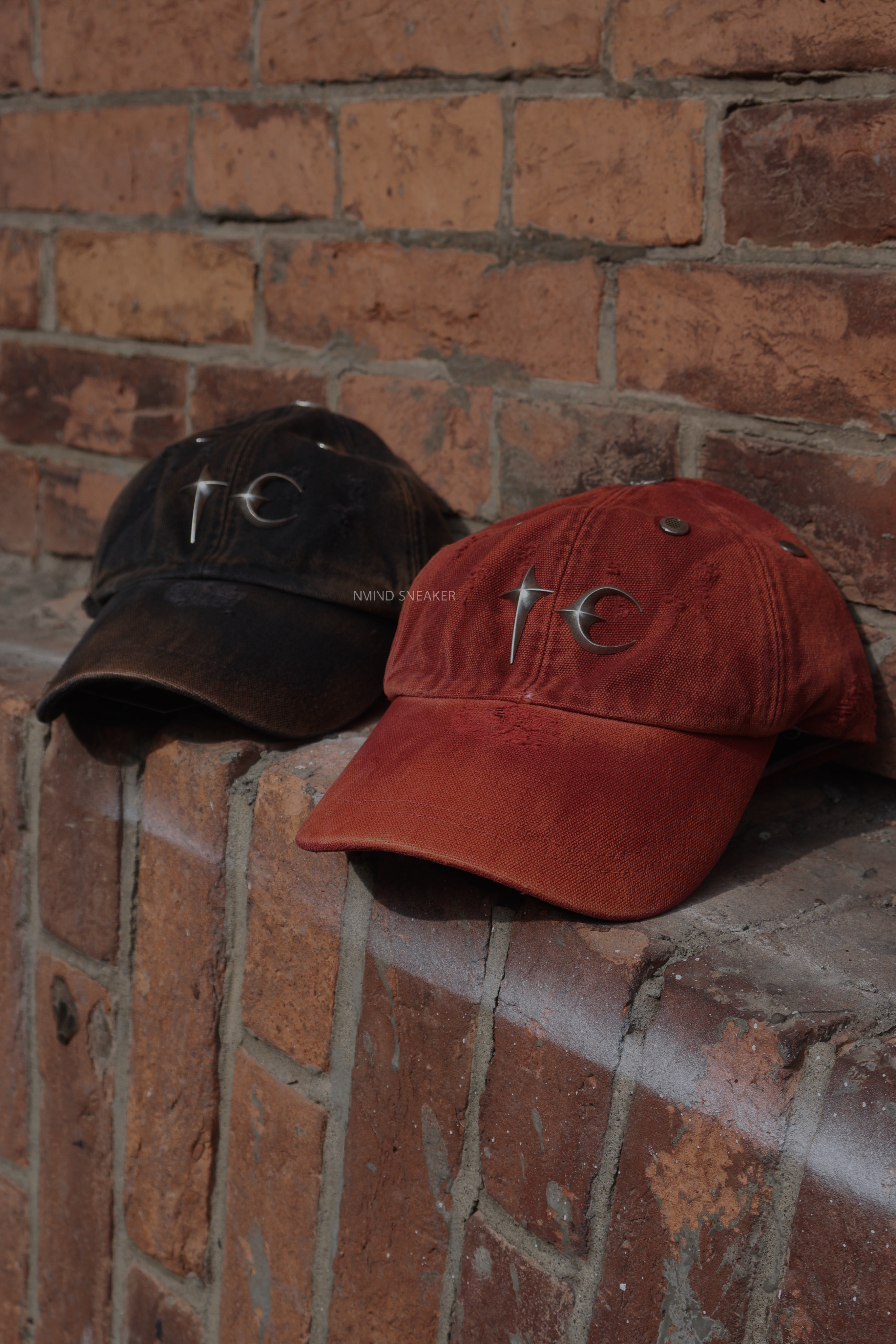 <快速出貨> THUG CLUB TWO TONE WASHED CAP 黑/紅
