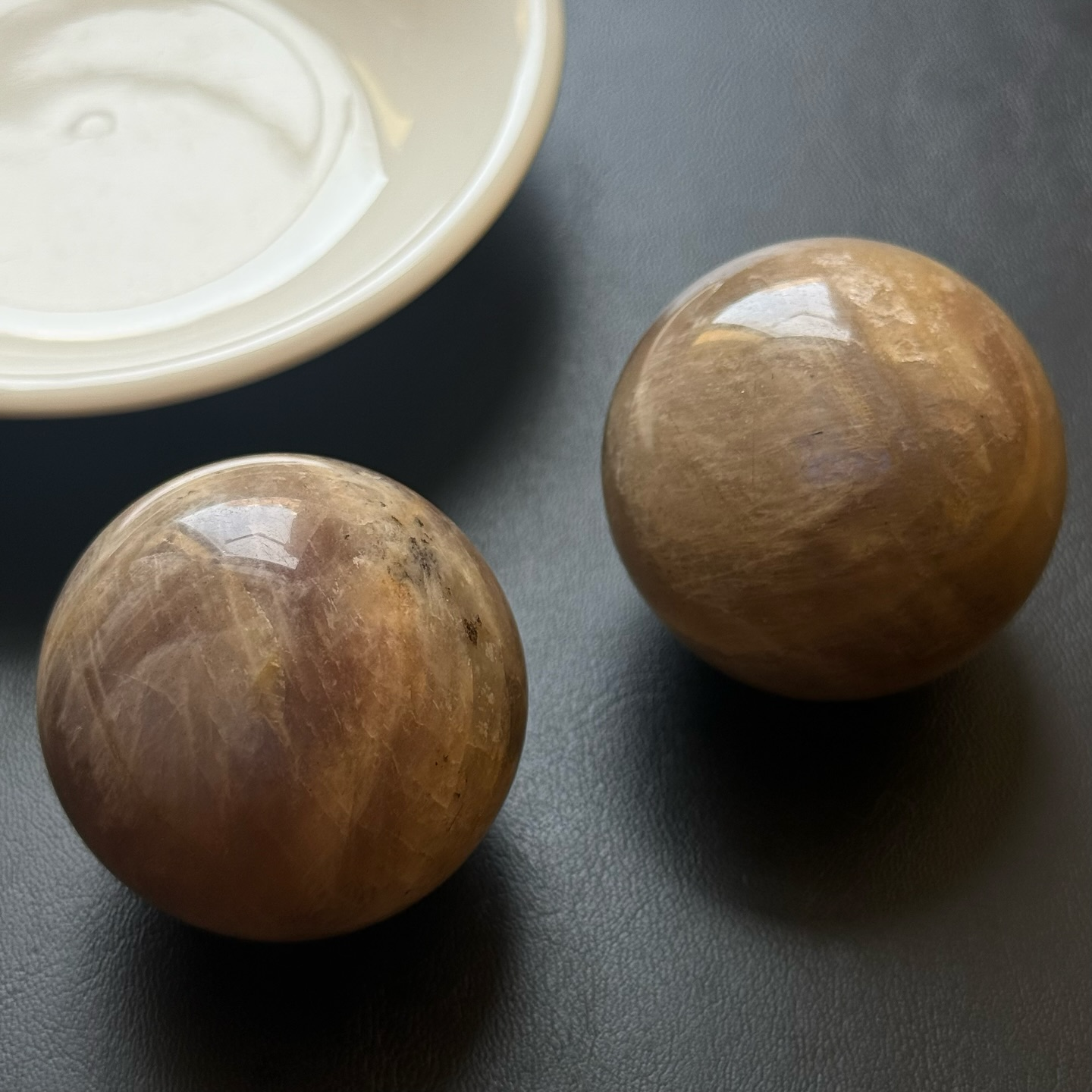 [原石] 日月同輝石（月光石共生太陽石） 水晶球