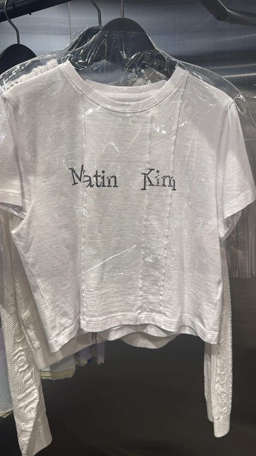 \平過香港超多😱4日限定直播價｜入code 3件-$58 / Matin Kim｜女生短版 MK2600TS707V [2 colors]✨關鍵字：M283