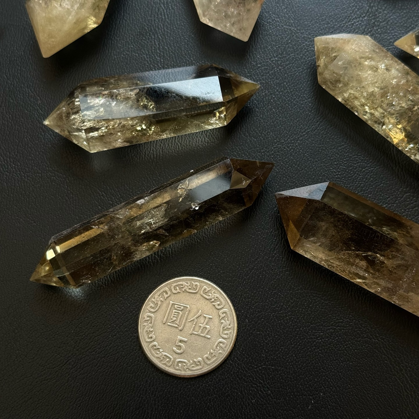 [原石] 黃水晶 雙尖