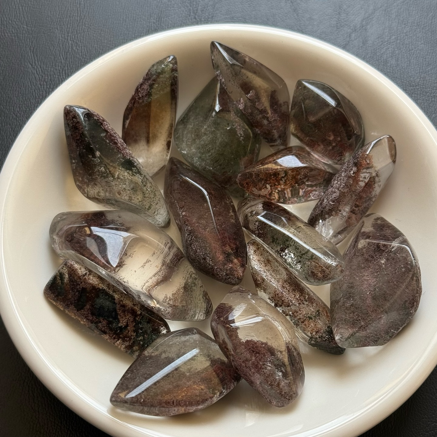 [原石] 幽靈水晶 水晶滾石