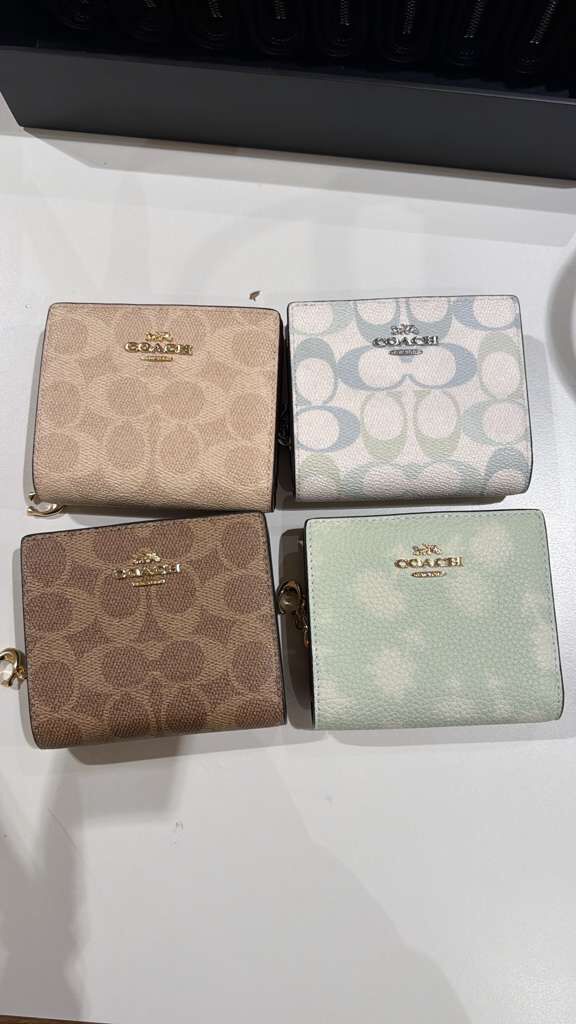 YP055 Coach Canvas 經典老花對摺短銀包