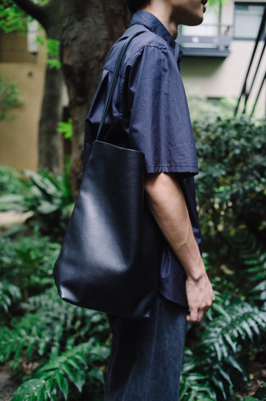 seya. SEYA X ISAAC REINA LEATHER HOBO - MEDIUM