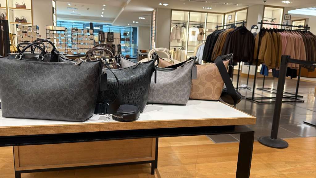 YP072 Coach City Tote Bag 32x18cm