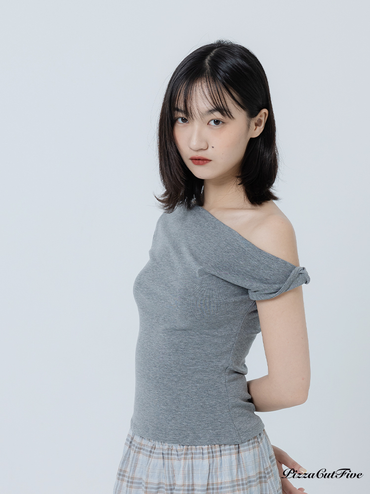 不對稱剪裁上衣 PizzaCutFive PCF262404039